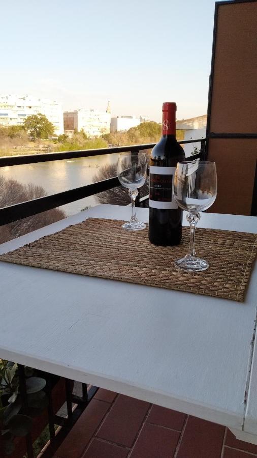 Apartamento Con Vistas Al Rio Guadalquivir En Triana, Sevilla Exterior foto
